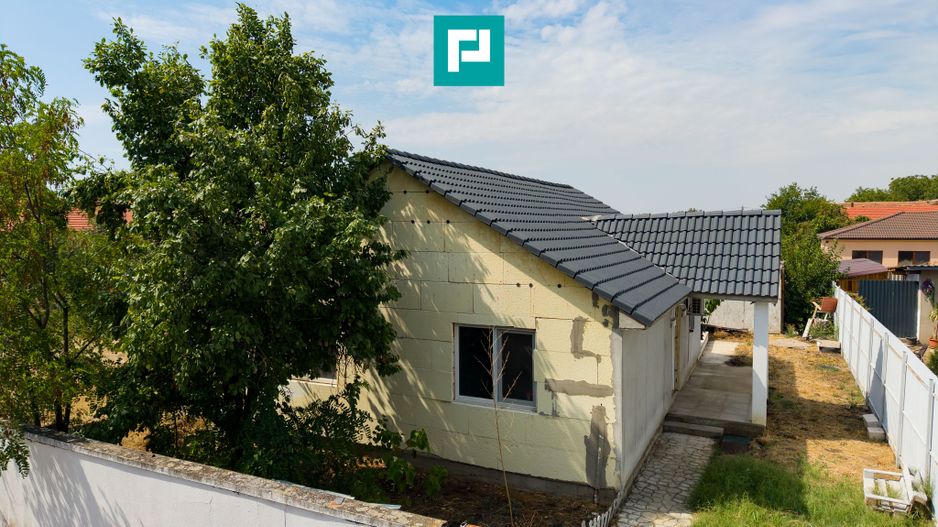 Casă nouă cu 3 camere și 420 mp teren în Sântana - Poză 1