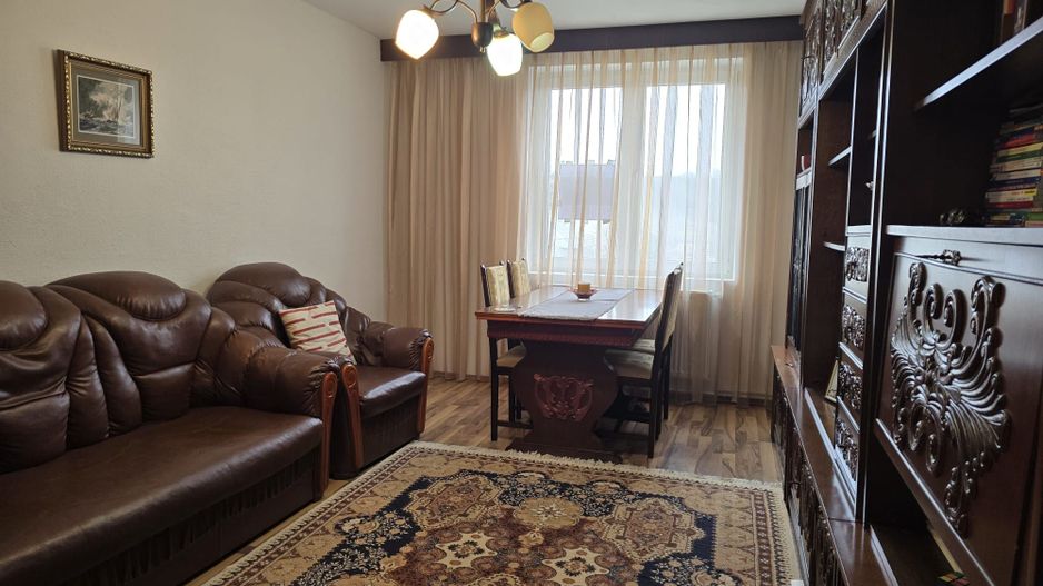 LOC. RACACIUNI,  APARTAMENT 3 CAMERE - Poză 1