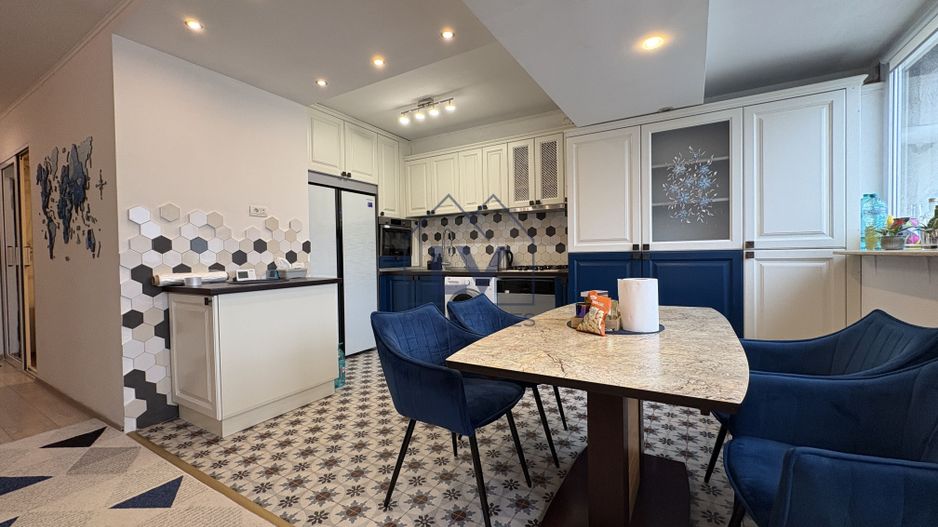 VANZARE 3 CAMERE | ZONA PIATA VICTORIE | BLV. N. TITULESCU - Poză 1