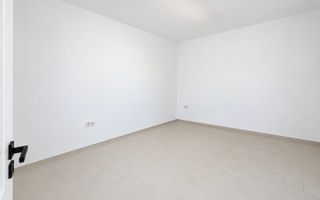 Apartament cu 2 camere si gradina proprie in Braytim la asfalt. - Poză 5