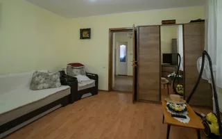 Casa individuala Sacele, 250 mp + 40 mp garaj + 556 mp curte - Poză 20