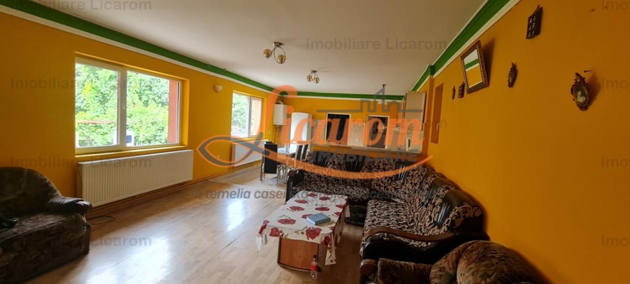 Casa individuala cu 2 apartamente, 6 camere,teren 403 mp,ASTRA. - Poză 17