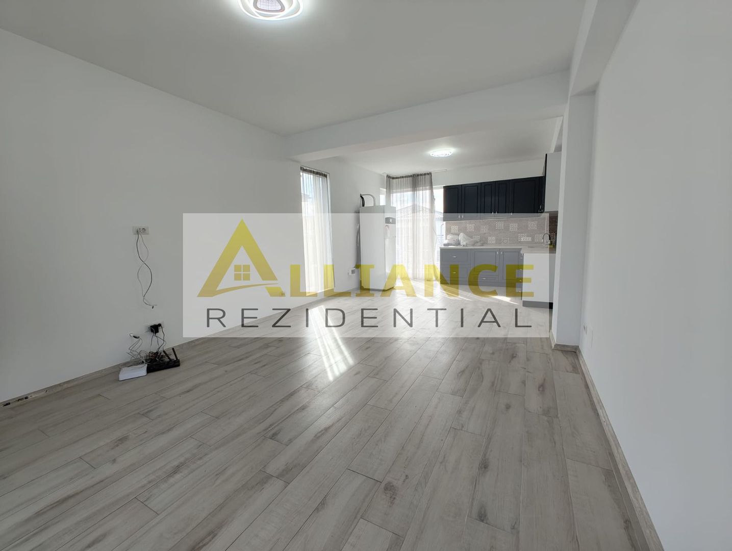Casa individuala - 3 camere-Teren 375 mp-PANOURI SOLARE - Poză 9