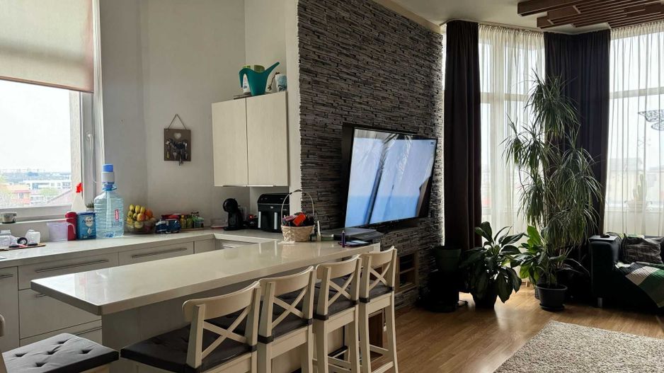 Vând apartament 3 camere decomandat – Spatele Magazinului Auchan Titan - Poză 3