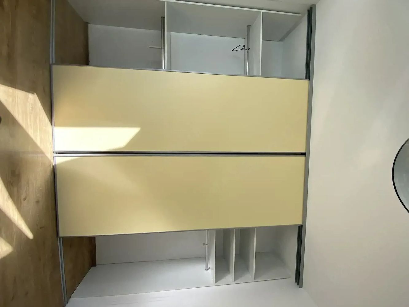 De închiriat Apartament 3 camere într-o vilă, zonă liniștită direct propietar - Poză 5