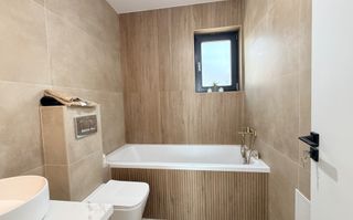 CASA DE VANZARE LA INTRARE IN COMUNA BERCENI – 5 CAMERE - Poză 9