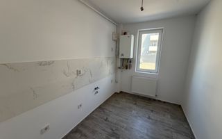 Disponibil imediat. Decomandat. TVA 21% inclus in pret - Poză 2