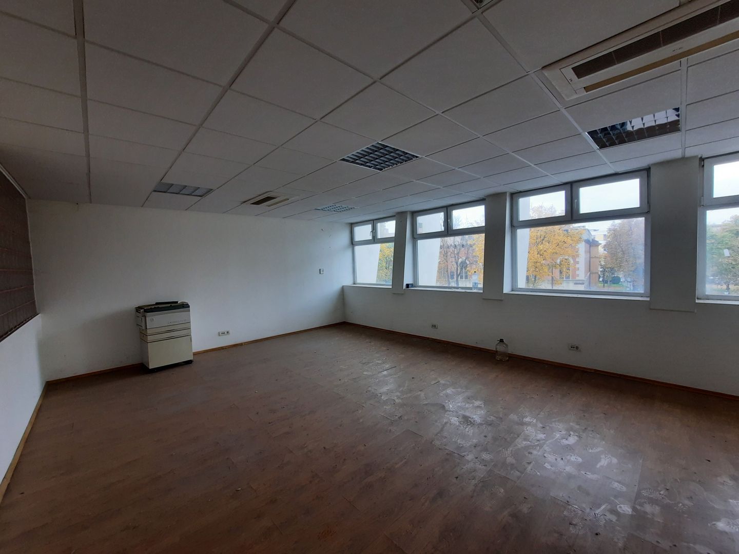 Spatiu pentru birouri- Piata Victoriei - Poză 2