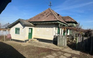 Casă bătrânească locuibilă și teren 1.900 mp – Hărmăneasa, comuna Heleșteni, Iași - Poză 1