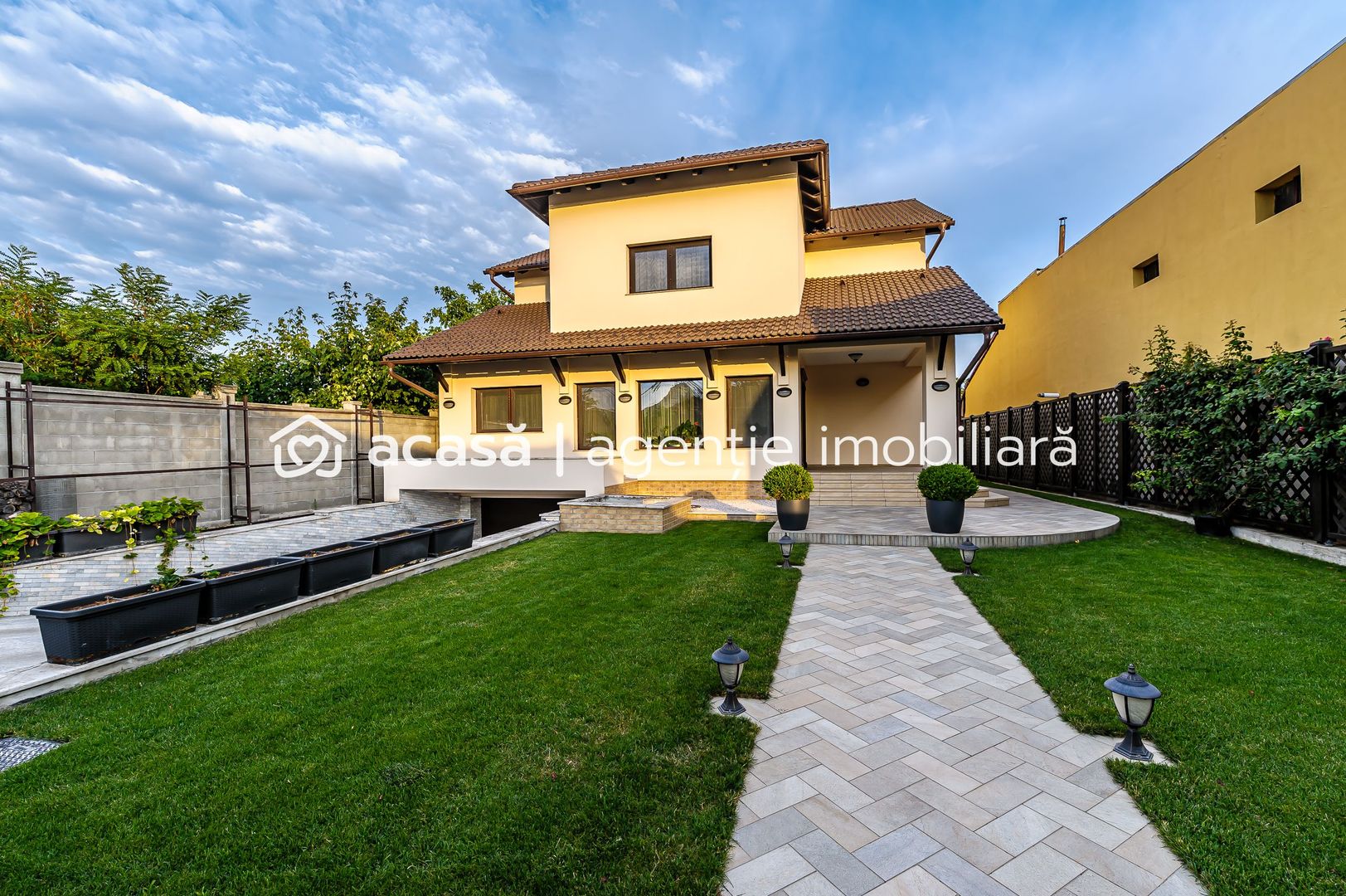 PRET NOU!!!   Vilă de Lux în Grădiște - Poză 22