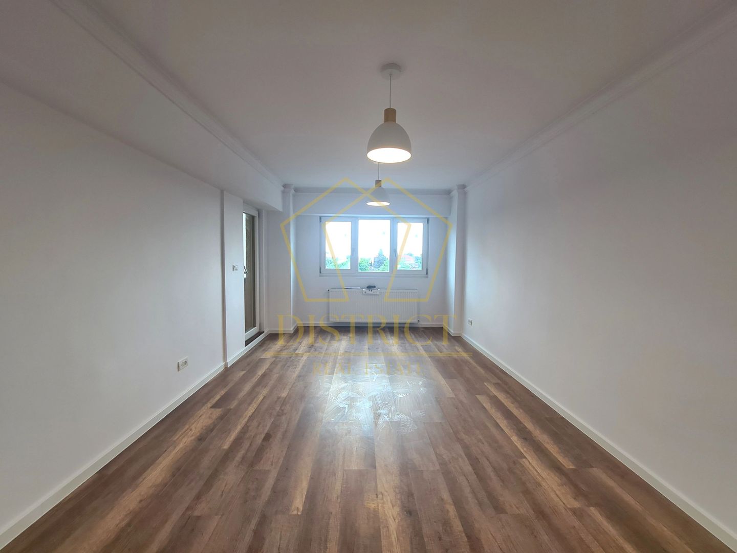 Apartament cu 4 camere renovat integral | Etaj 3 | Calea Sagului - Poză 2