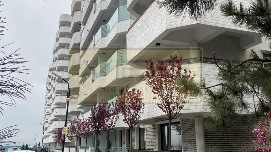 Royal  Town Copou - -INTABULAT -Decomandat - 2 Camere - 60mp - Poză 5
