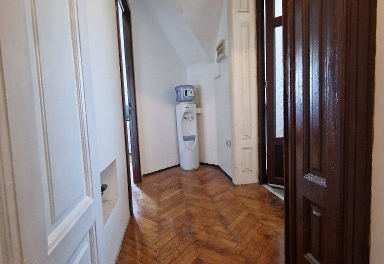 De inchiriat apartament 5 camere in Vila, Unirii sect 4 - Poză 12