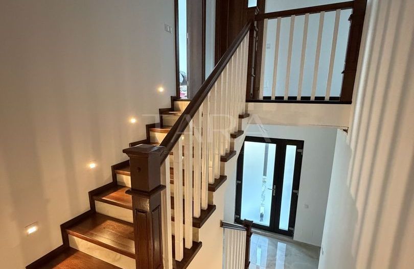 Casă tip duplex, modernizată integral, în zona Terra – Florești. - Poză 6
