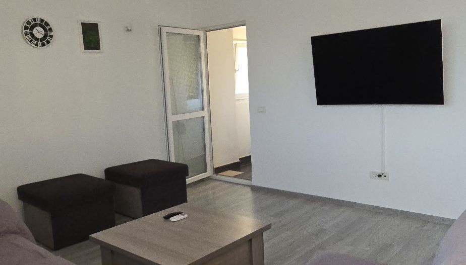 De inchiriat : Apartament 2 camere + loc parcare exterior - Poză 3