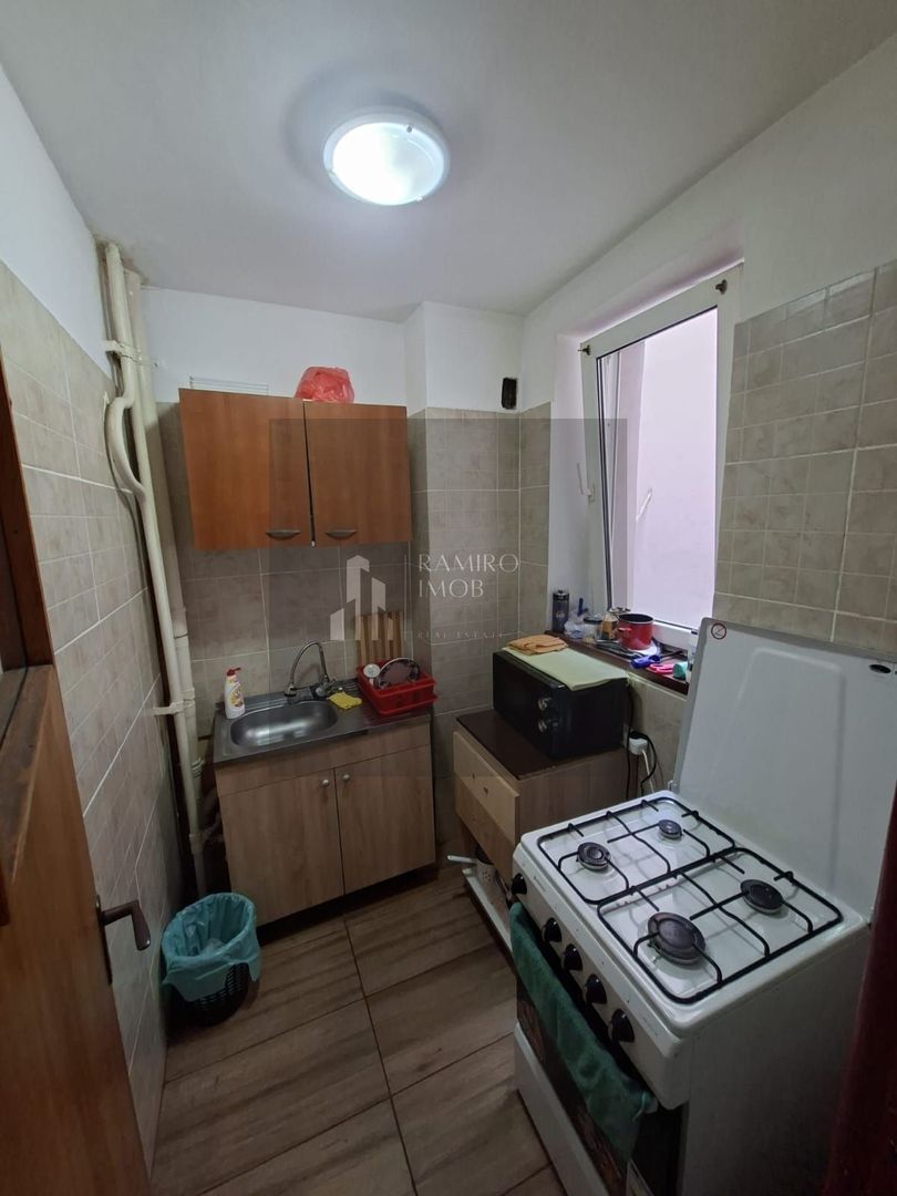 Apartament 2 camere decomandat | Titan – Bd. 1 Decembrie 1918 - Poză 3