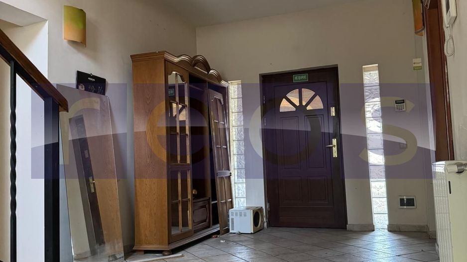 DE VÂNZARE VILĂ | OPORTUNITATE DE INVESTIȚIE | PRETABILĂ CENTRU BĂTRÂNI - Poză 30