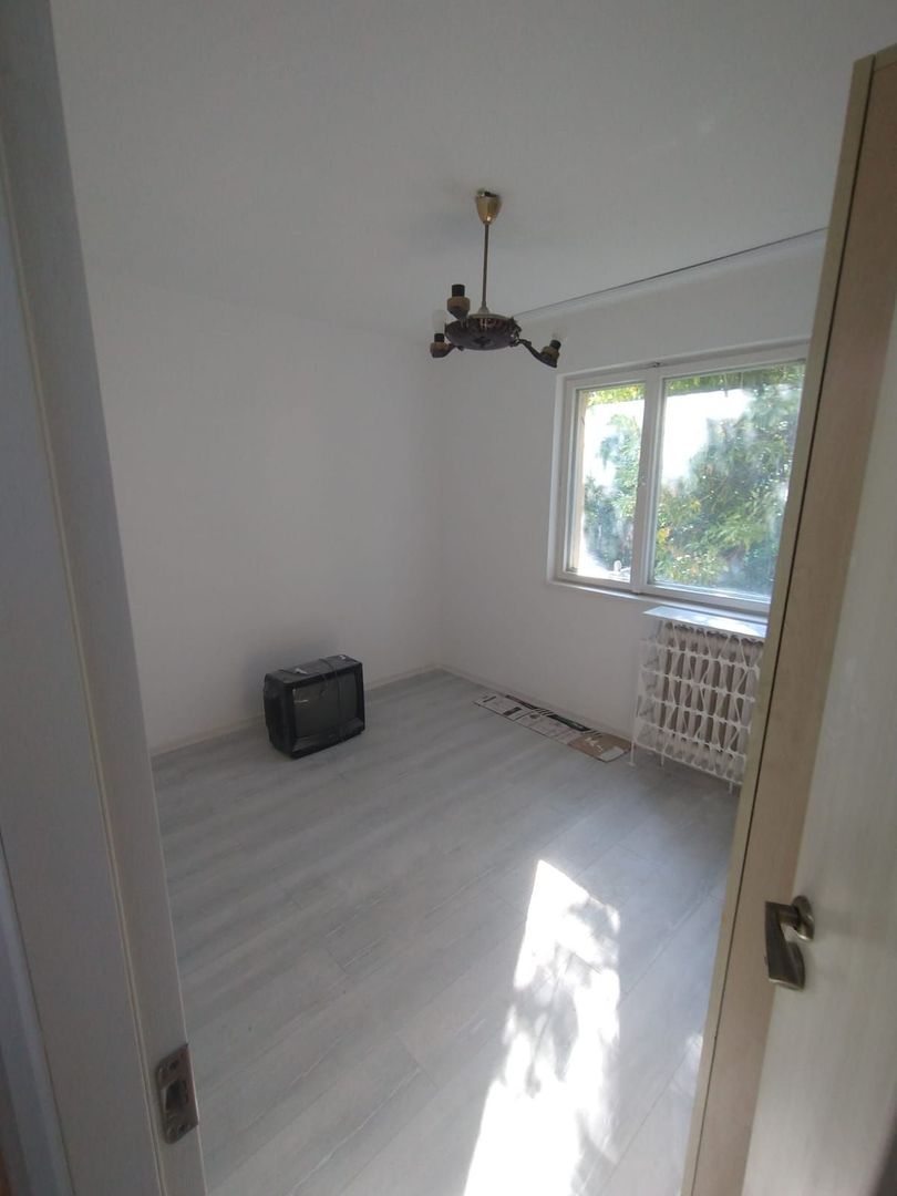 2 CAMERE, BERCENI/RESITA, RENOVAT - Poză 3