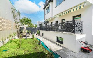 Vand apartament 5 camere ,200mp ,parter + curte proprie 150 mp - Poză 4