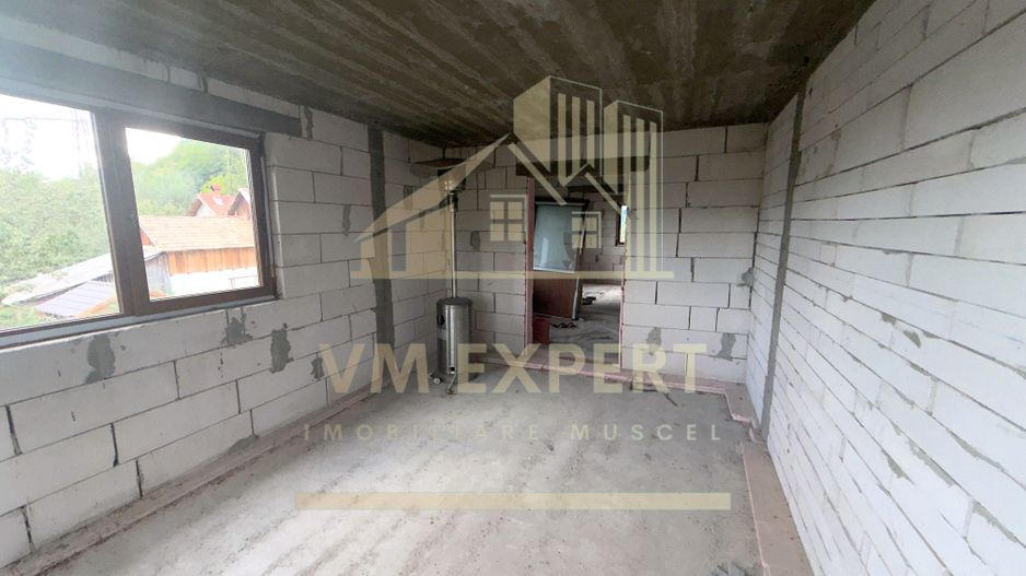 CASĂ 6 CAMERE TEREN 5736 MP LEREȘTI VOINEȘTI ARGEȘ - Poză 10