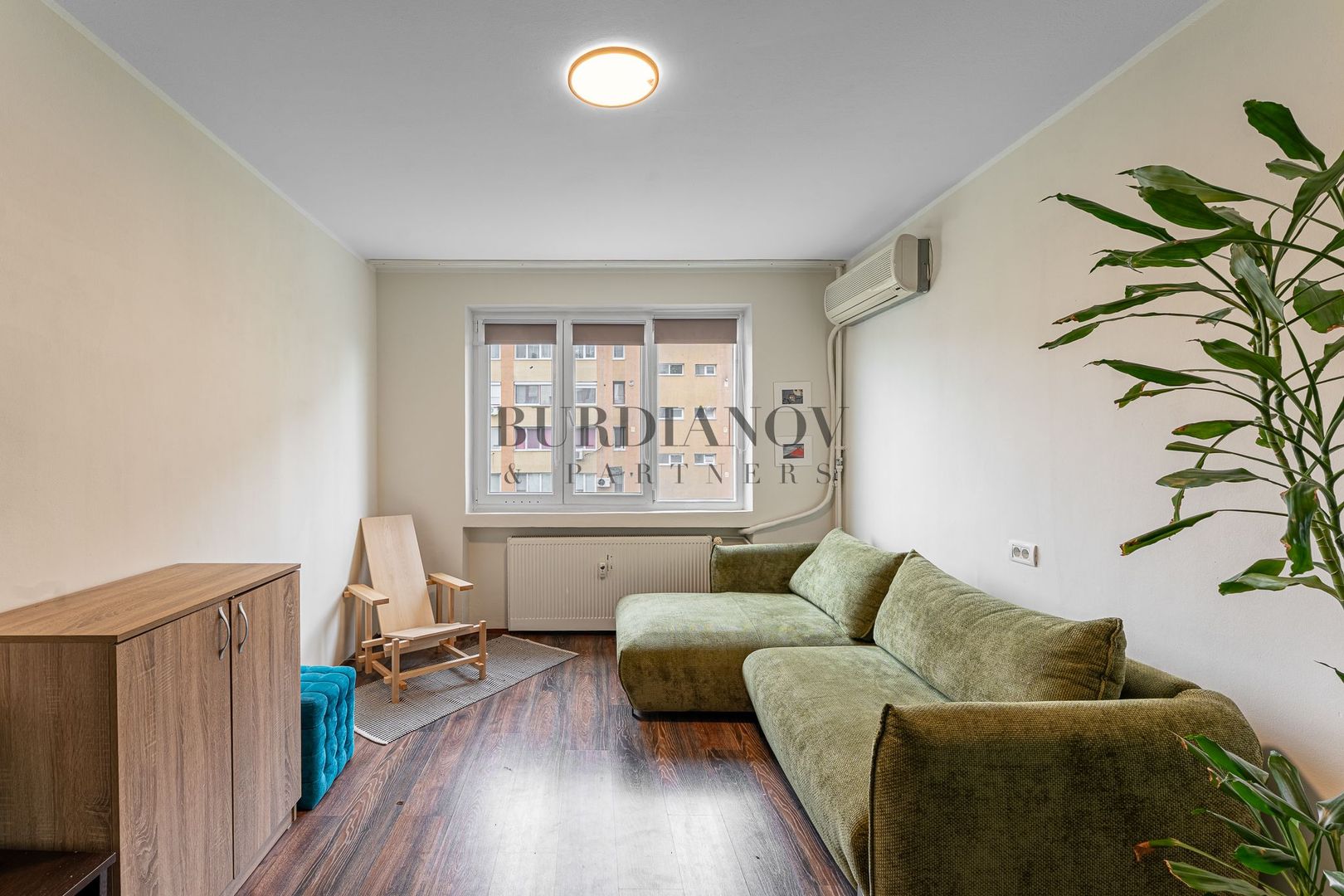Apartament cu 4 camere- 57 mp utili -Dr Taberei- Metrou Romancierilor - Poză 1