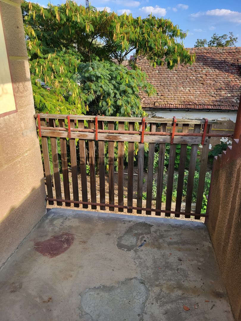 Casa de vanzare pentru 2 familii 5 camere 482mp - Poză 21