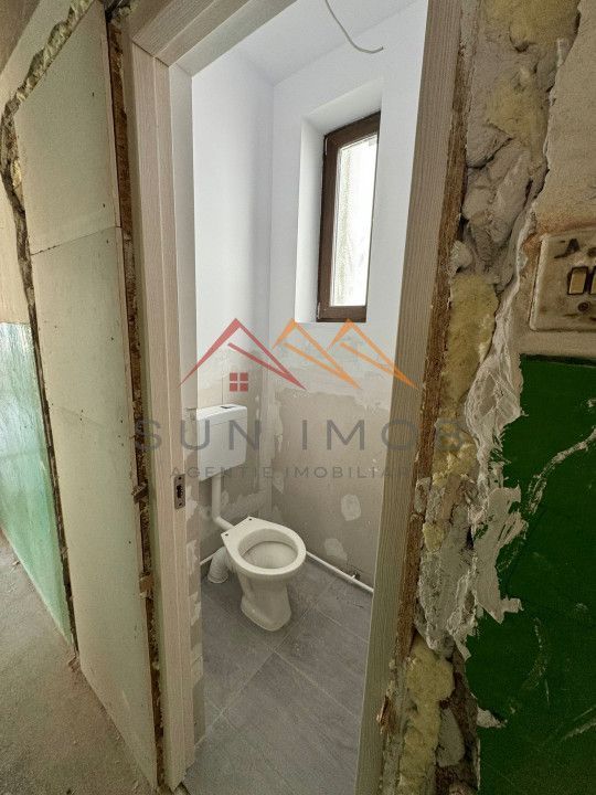Casa 3 camere, ultracentral, fara trafic auto, Campina, Prahova - Poză 12
