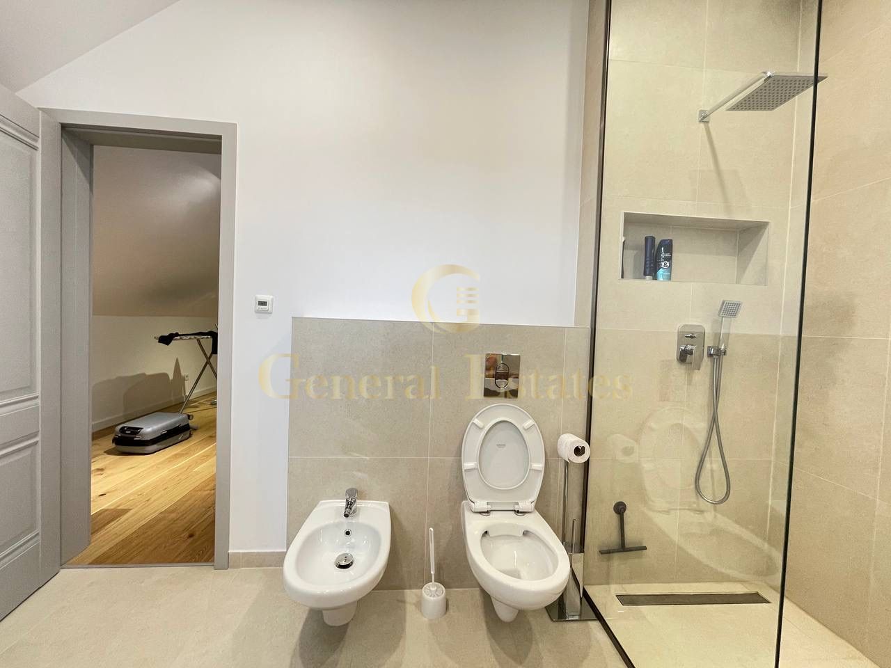 Casă cu design modern & suflet autentic – 200 m² de confort și rafinam - Poză 36