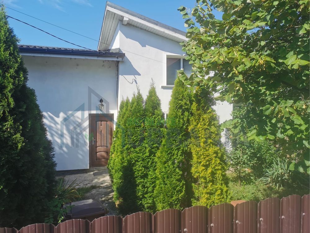 Casă de închiriat în zona Dancu, Iași – curte și terasă generoasă - Poză 1