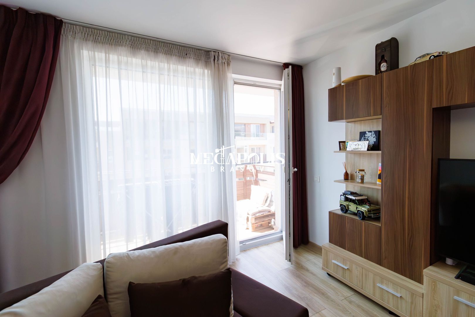 REZERVAT | 2 Camere Decomandat | Urban Pentha | Parcare - Poză 6