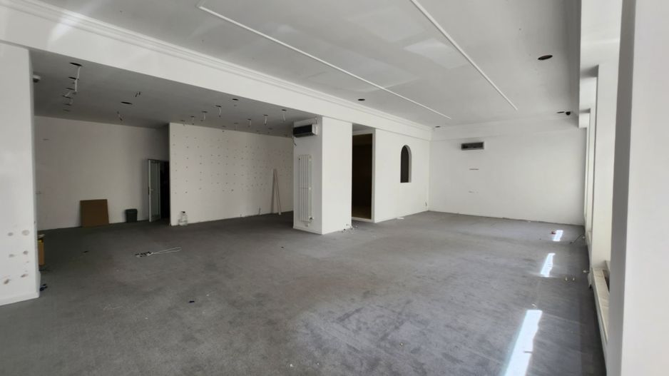 Spatiu COMERCIAL CU MULTIPLE DESTINATII ULTRACENTRAL - Poză 2