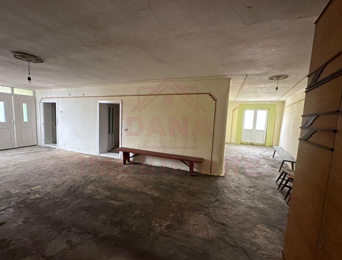 CASĂ DE VÎNZARE ÎN ILOVA\7 CAMERE, JUD.CARAȘ-SEVERIN - Poză 3