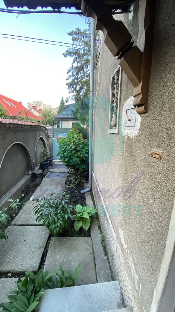 Parter de vila cu mică curte, Piața Alba Iulia - Poză 10