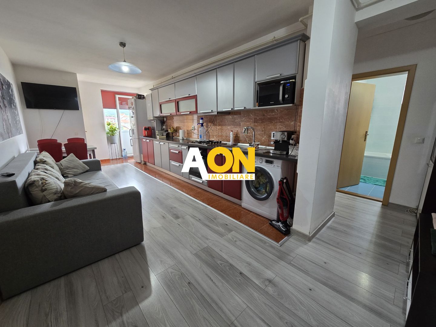Apartament 2 Dormitoare Zona Cetate, Complet Mobilat - Poză 2