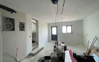 Casă individuală cu garaj-Moșnița Veche - Poză 17