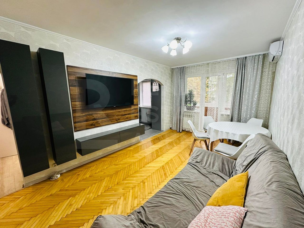 Chirie, apartament, 3 camere, bd. Traian, Botanica - Poză 1