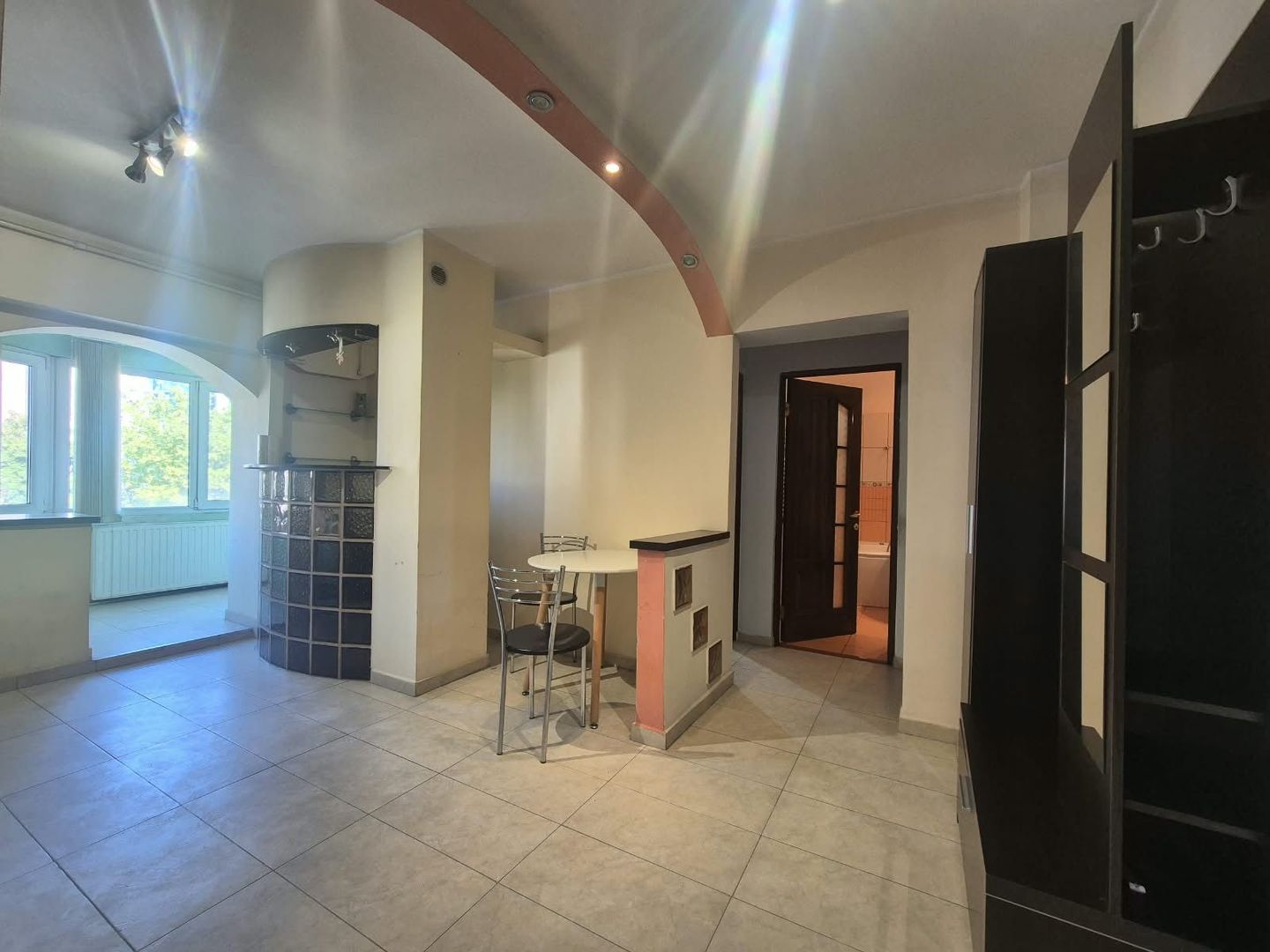 Centru Civic, 2 camere cu loc de parcare, ideal si pentru studenti - Poză 12