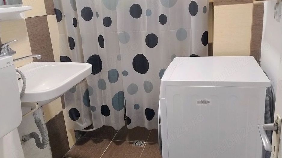 BRASADAS vinde ap 4 cam 2 băi etaj 3/8 84 mp. - Poză 7