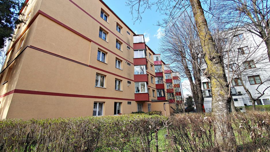 Comision Zero-Central-Bdul 15 Noiembrie apartament decomandat cf I - Poză 3