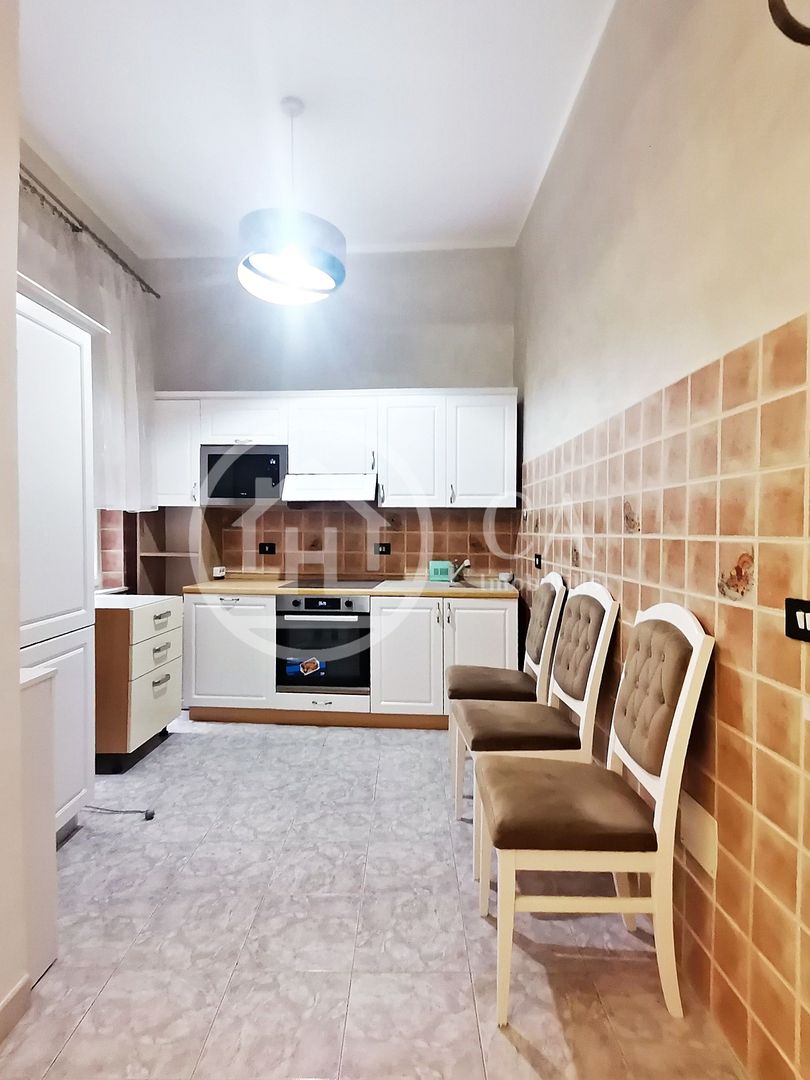 Apartament de închiriat cu 4 camere în zona Ultracentrală, Oradea - Poză 13