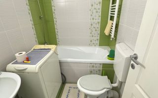 1 camera scara interioara, deosebit zona Blascovici - Poză 2