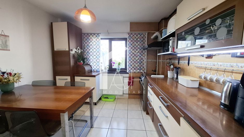 Apartament cu 3 camere, ultracentral - Poză 6