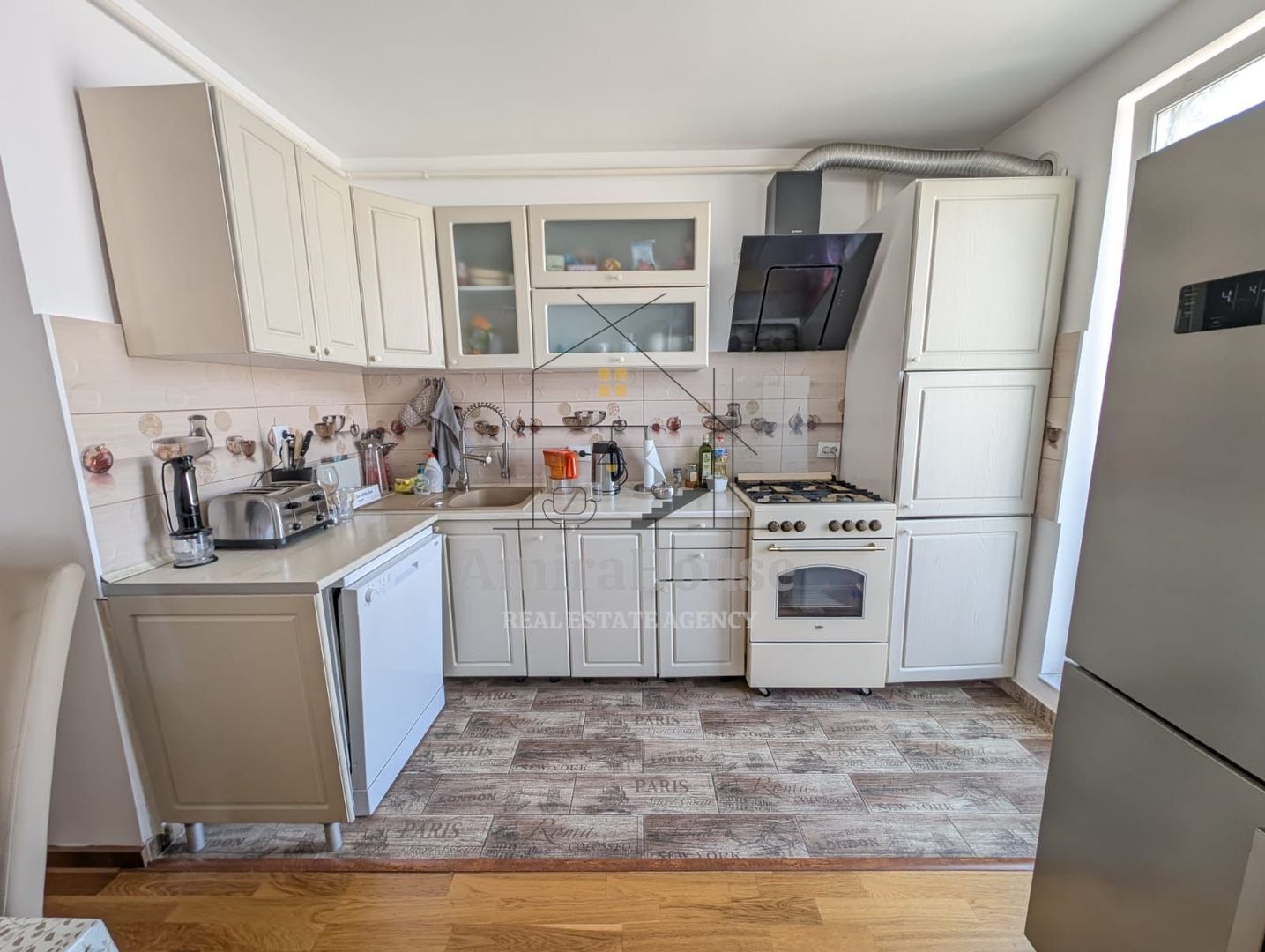 Apartament 3 camere, 75 mp, parcare subterana,  cartierul Andrei Muresanu - Poză 8