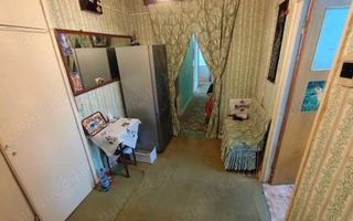 APARTAMENT 3 CAMERE-BARCA - Poză 6