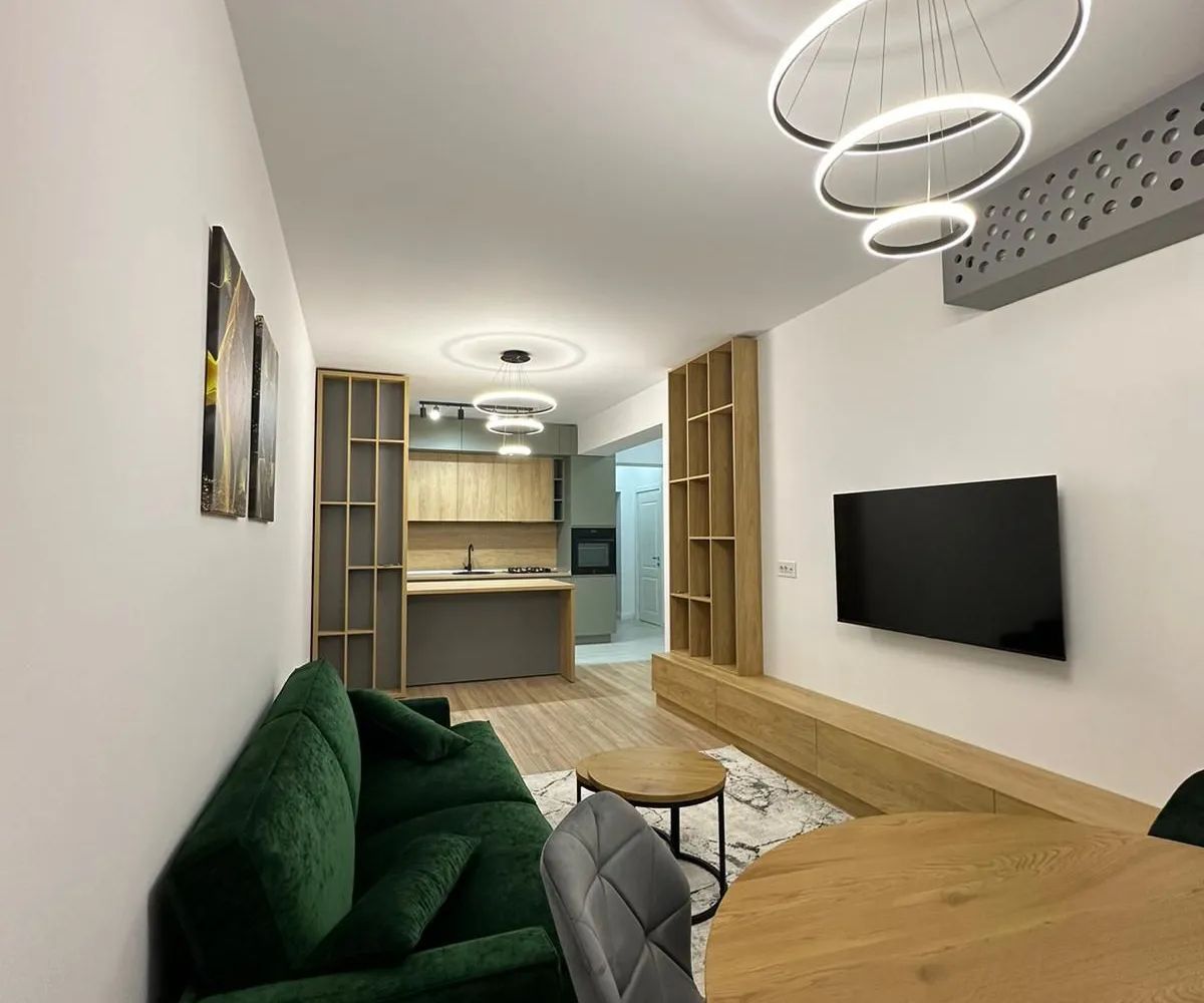 Apartament cu 3 camere decomandat - Cortina North - Poză 1