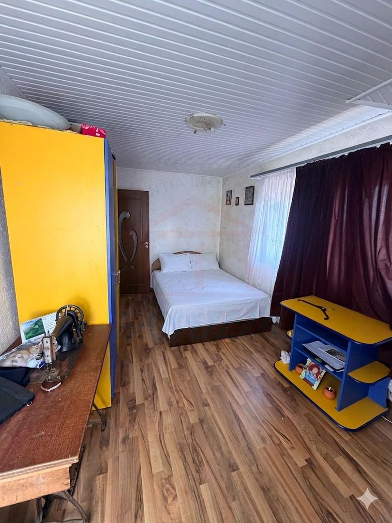 Vanzare casa P+M, Smardan( Galati ), la 2 minute de str.principala - Poză 9
