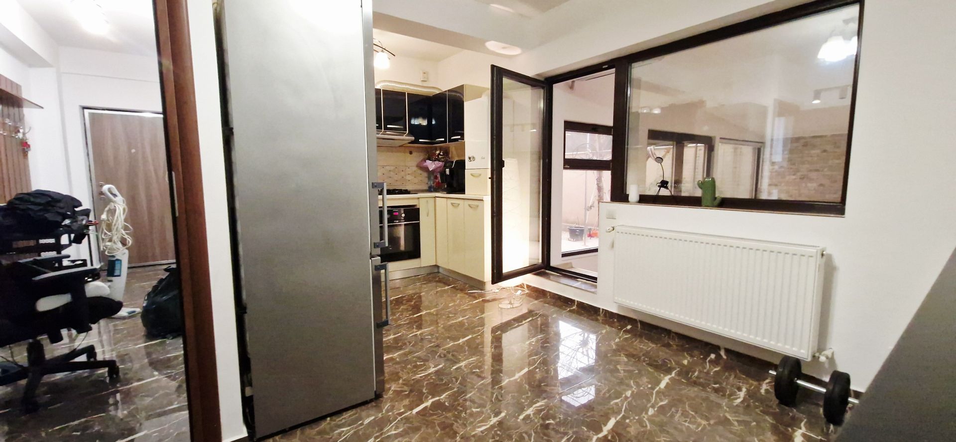 Apartament 3 camere | Curte proprie | 2 locuri parcare - Poză 3