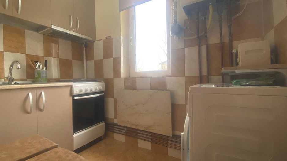 Aproape de Piata 1 Mai! Inchiriere apartament -2 camere-Targoviste-M8 - Poză 5