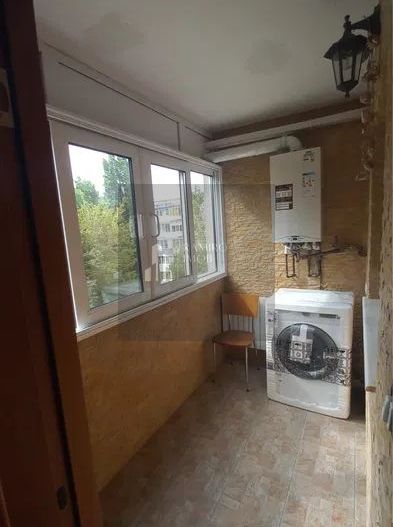 OCAZIE 3 CAMERE BERCENI.PIATA SUDULUI.BLOC AN 1986 - Poză 3