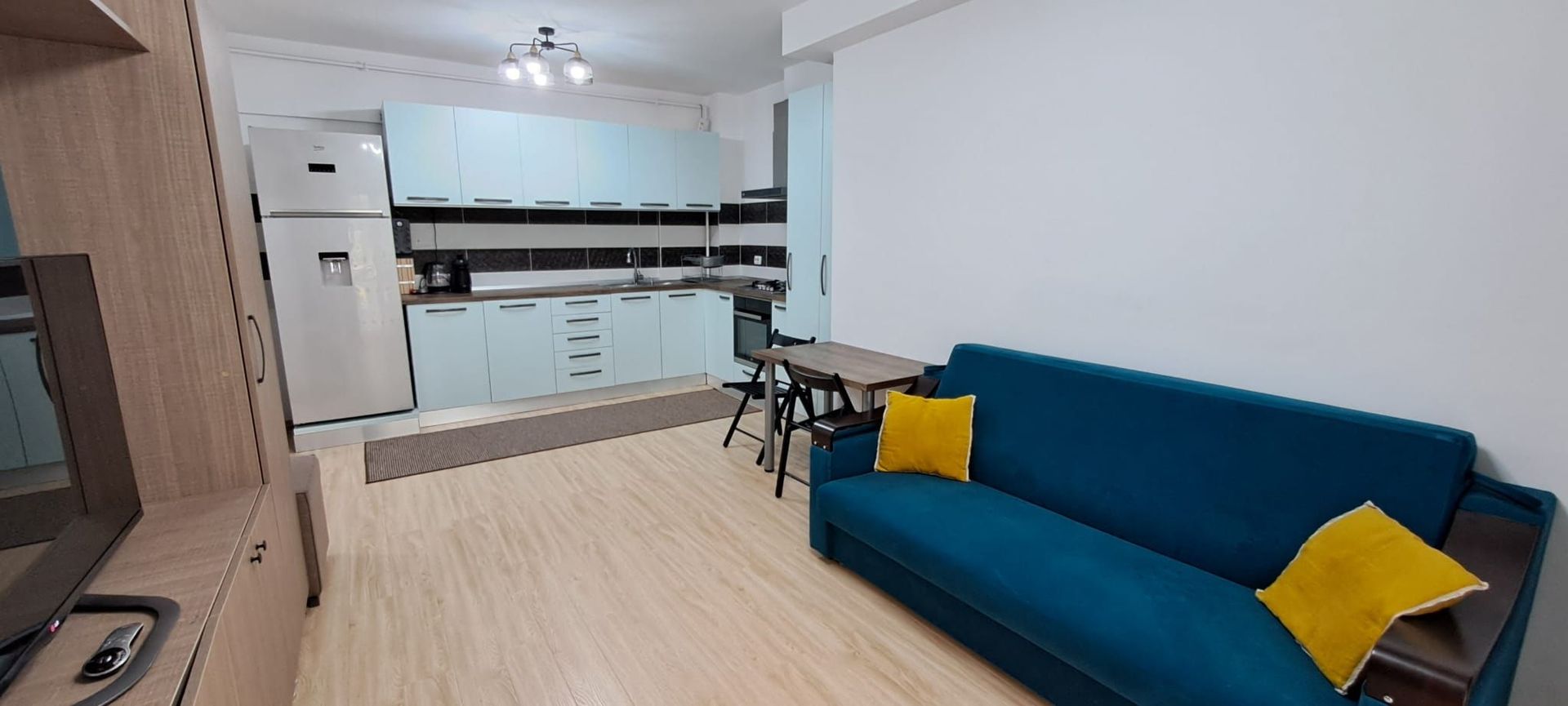 Apartament 2 camere, mobilat si utilat, STB, acces metrou, COMISION 0% - Poză 1